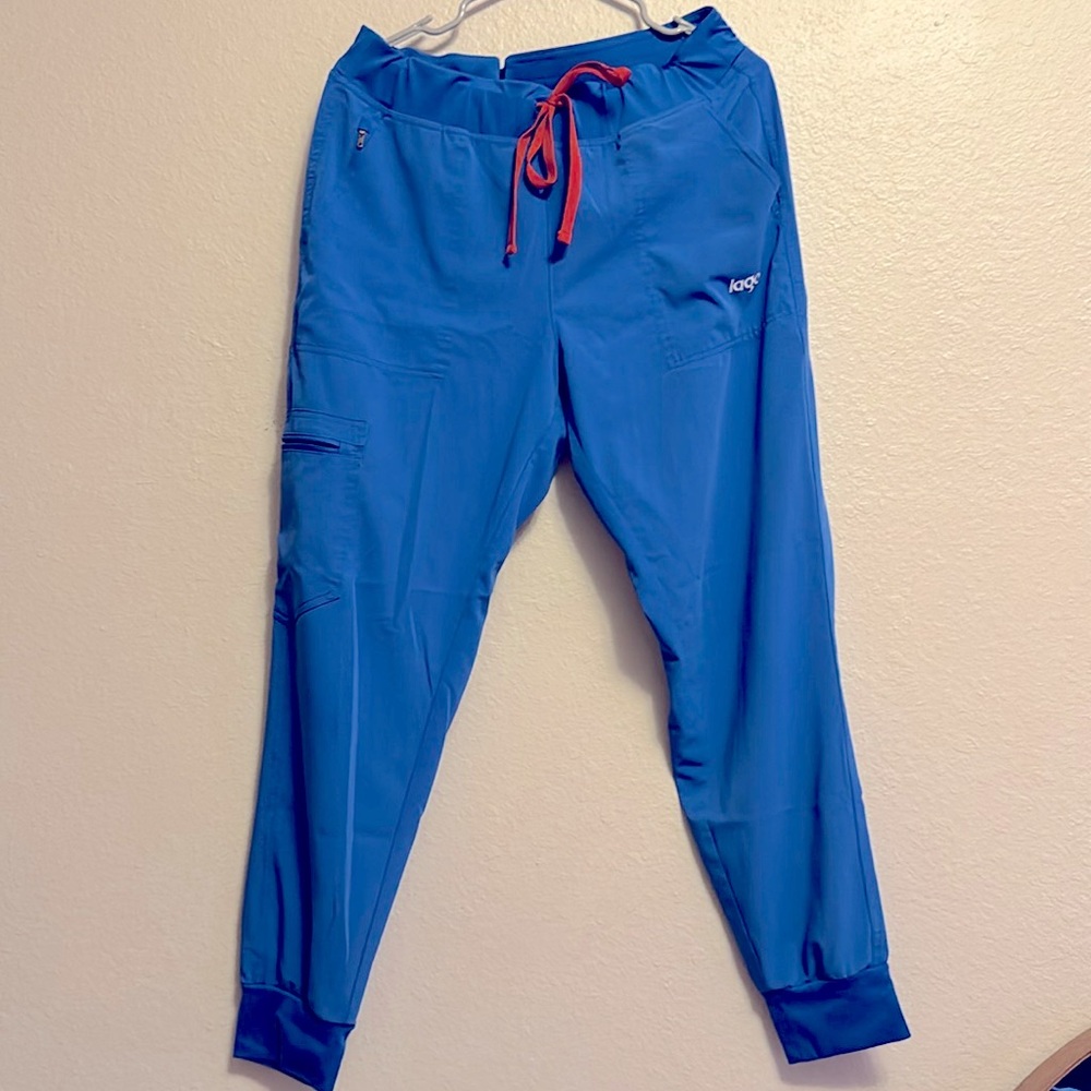 Lago Sigrid jogger in Royal blue.